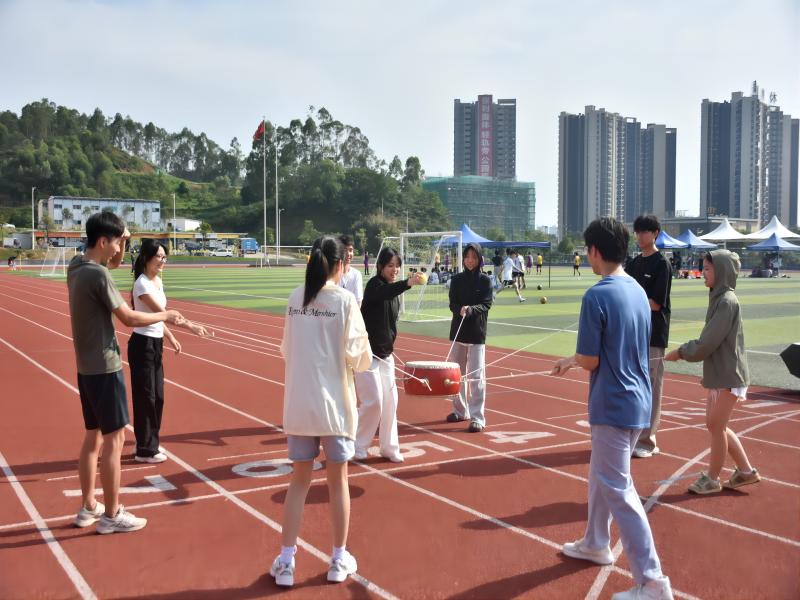 活动现场(2).jpg