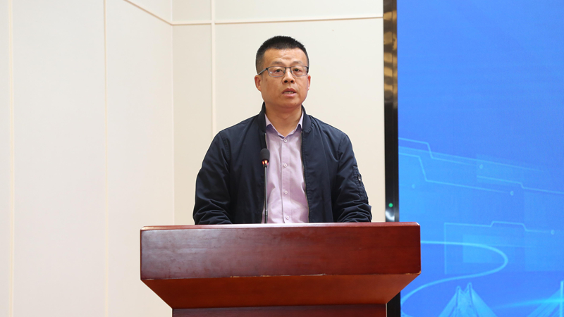 2.广东建院副校长刘光辉致辞.jpg