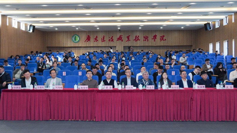 1-前排就座 (4).jpg